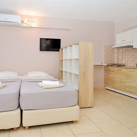 Er.Zo Summer Studios Kallithea  Dış mekan fotoğraf